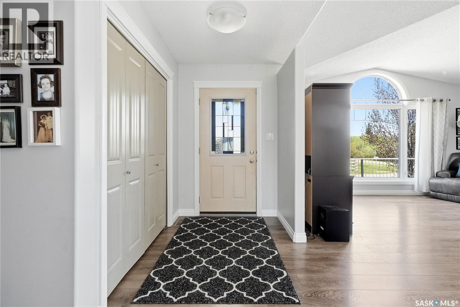 111 Kull STREET — photo 3