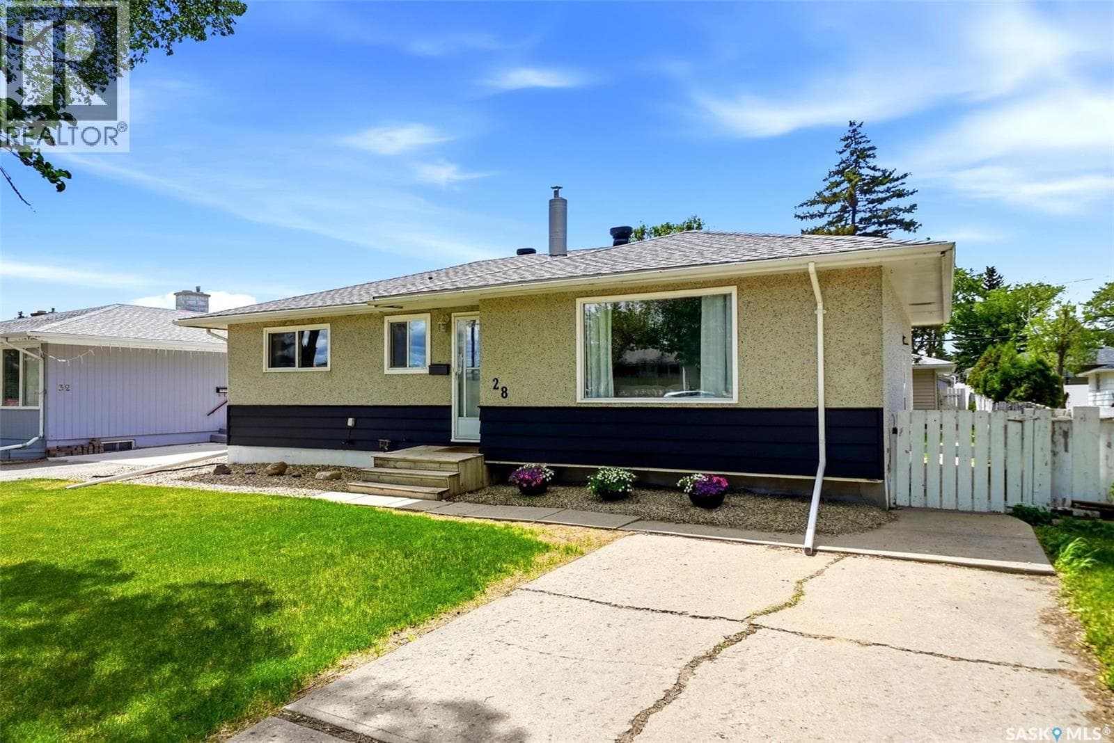 28 Cameron CRESCENT — photo 2