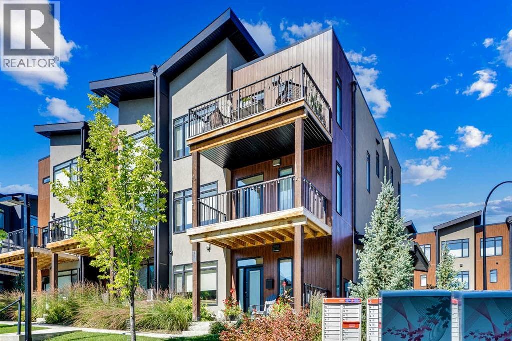 19 Royal Elm Green NW — photo 4