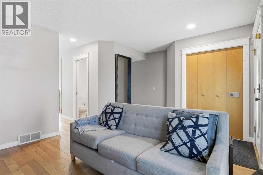 22 Covewood Place NE — photo 4