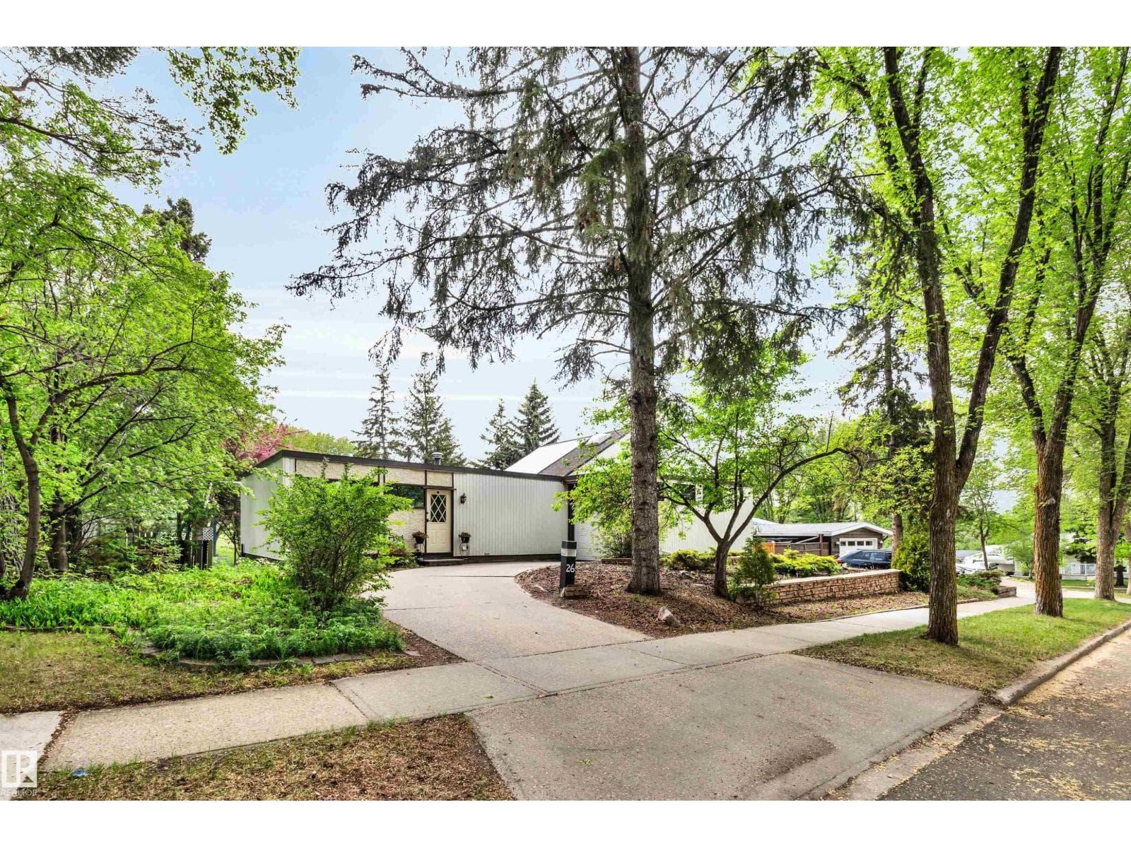 26 SABLE CR — photo 3
