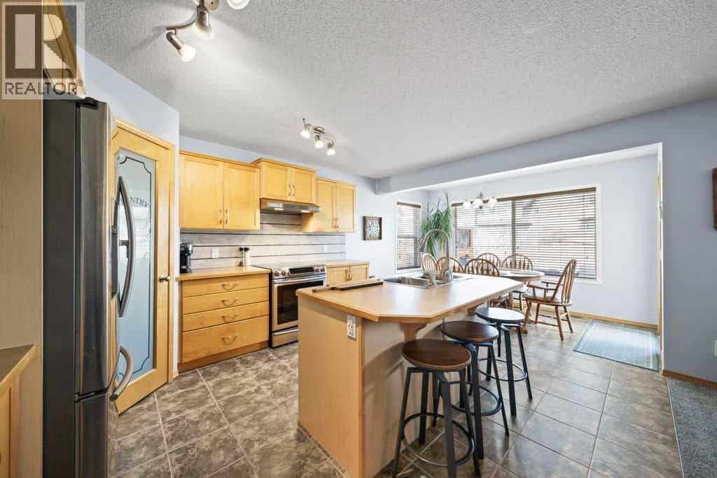 190 Brightonstone Bay SE — photo 2