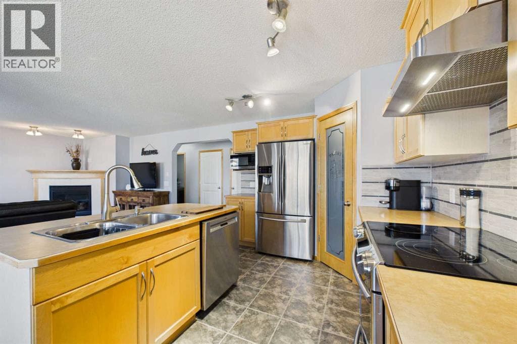 190 Brightonstone Bay SE — photo 4