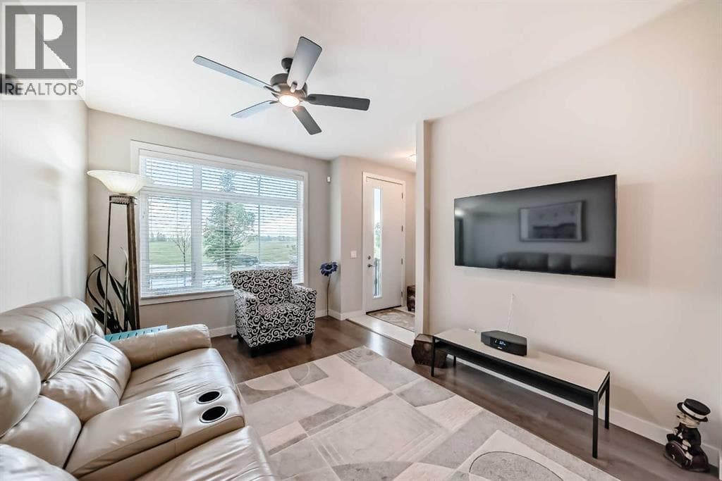 342 Redstone Boulevard NE — photo 4