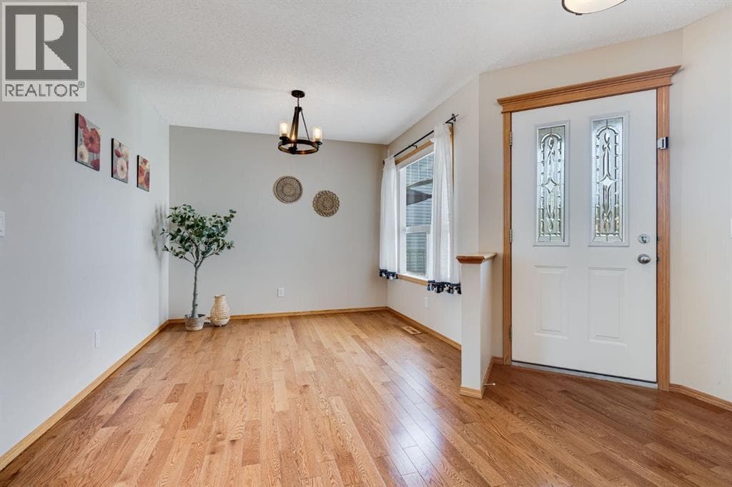 281 Bridlemeadows Common SW — photo 2