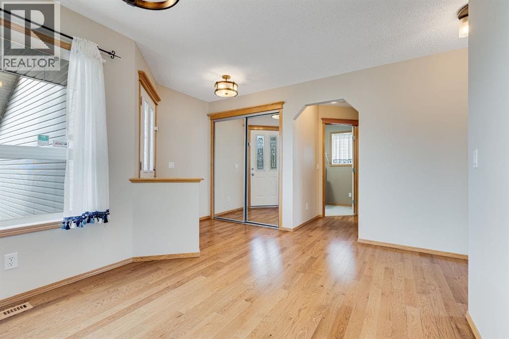 281 Bridlemeadows Common SW — photo 5