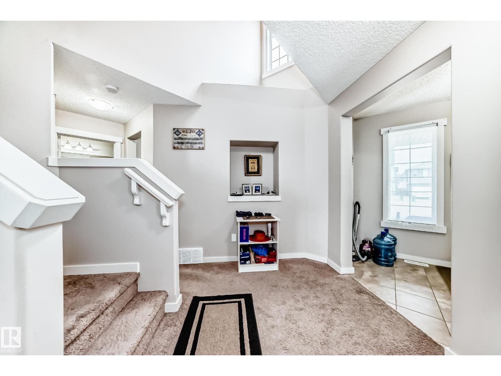 2808 36 AV NW — photo 5