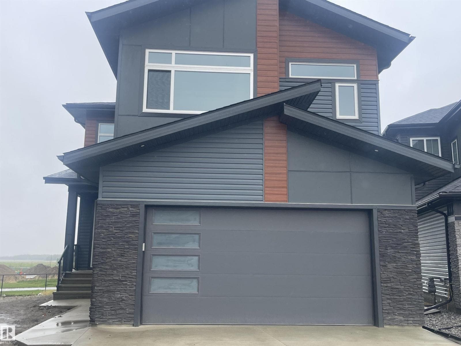 416 PINE PT