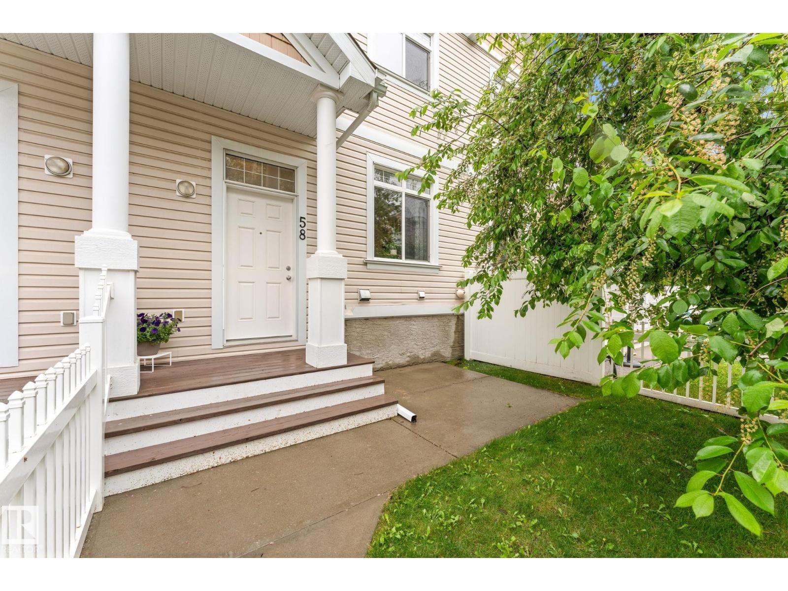 #58 1804 70 ST SW — photo 2