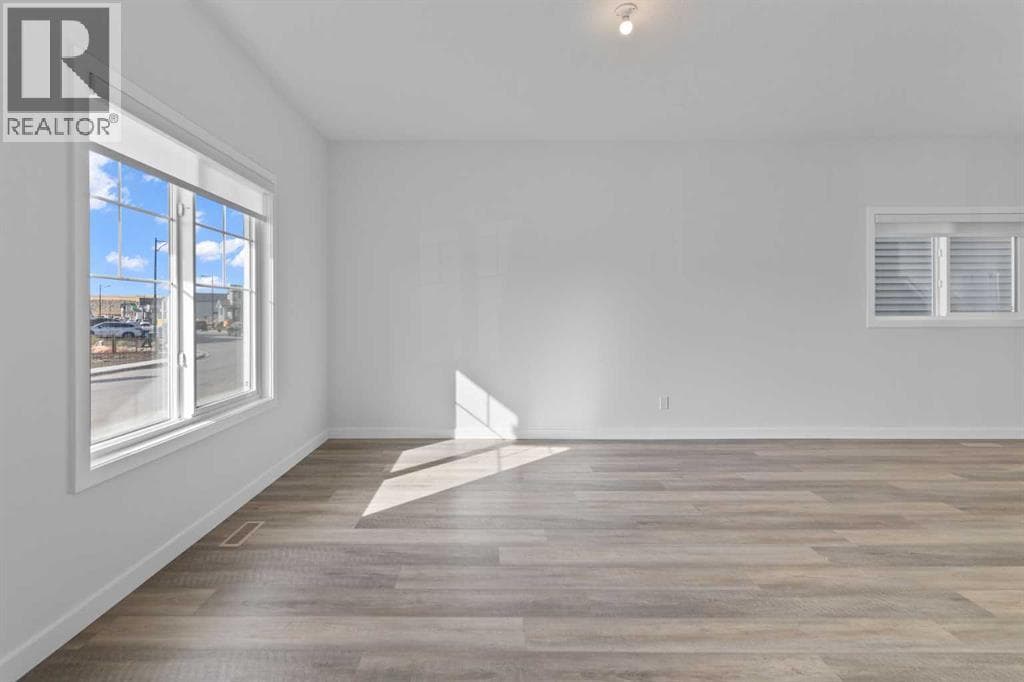 994 Chinook Winds Meadow SW — photo 5