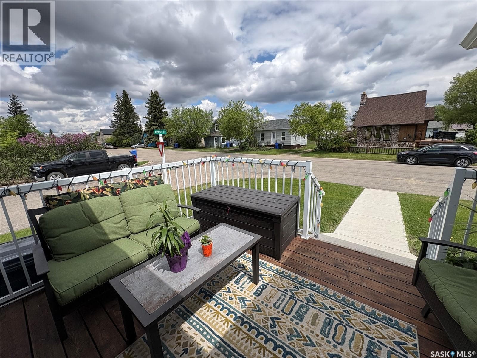 310 McIntosh STREET — photo 2