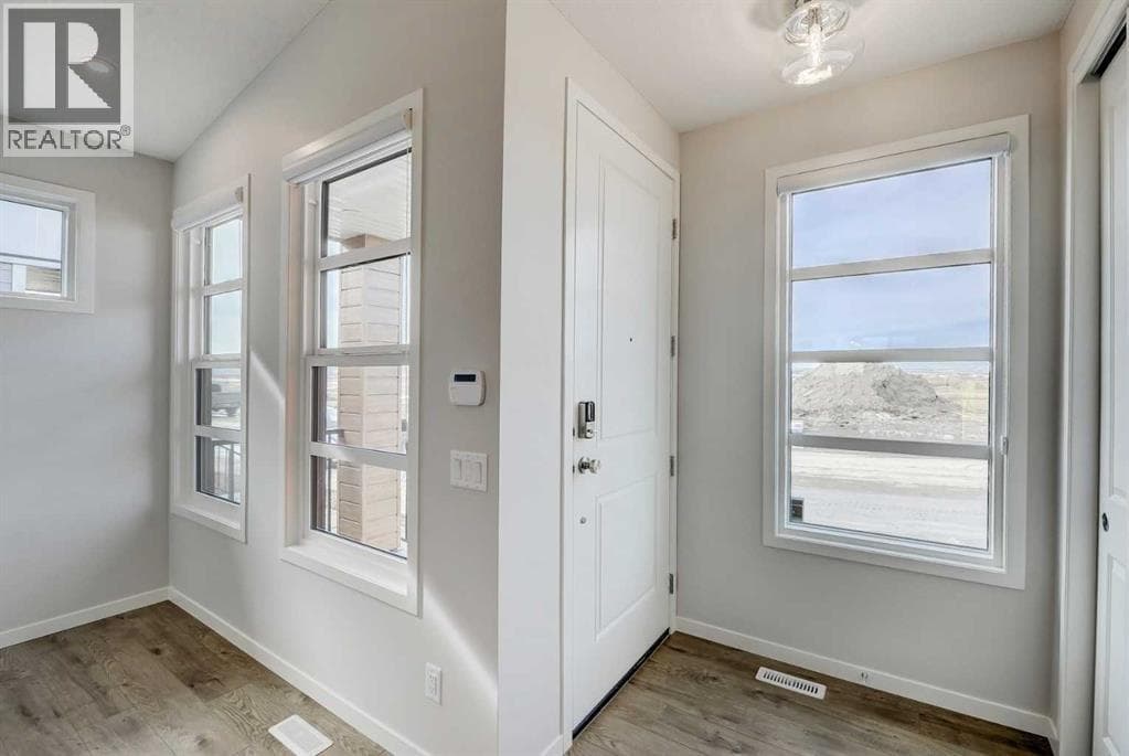 42 Creekview Avenue SW — photo 5