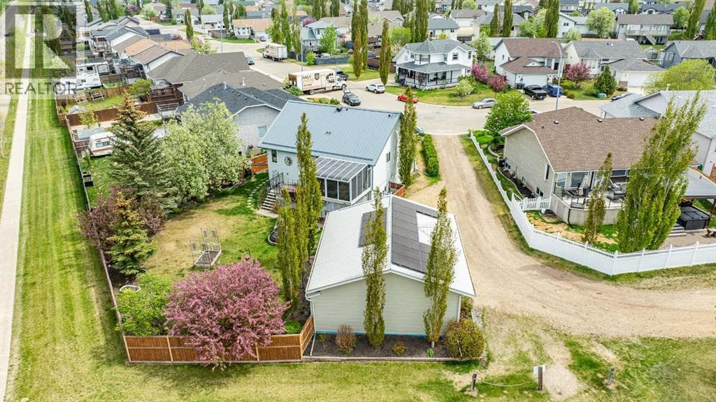 25 Fern Glade Crescent — photo 4