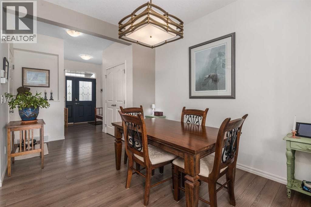 390 River Heights Crescent — photo 5