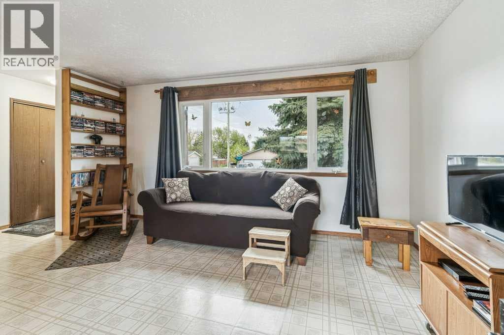 840 Pinecliff Drive NE — photo 3