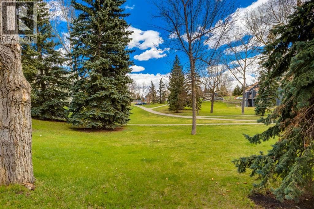 2240, 70 Glamis Drive SW — photo 4