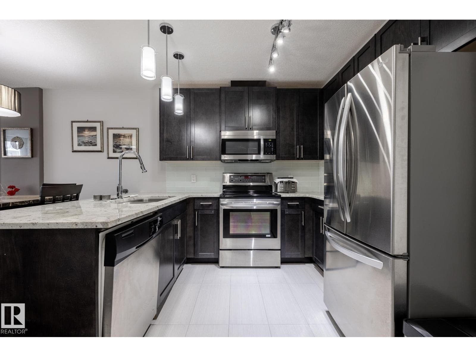 #310 5151 Windermere BV SW SW — photo 4