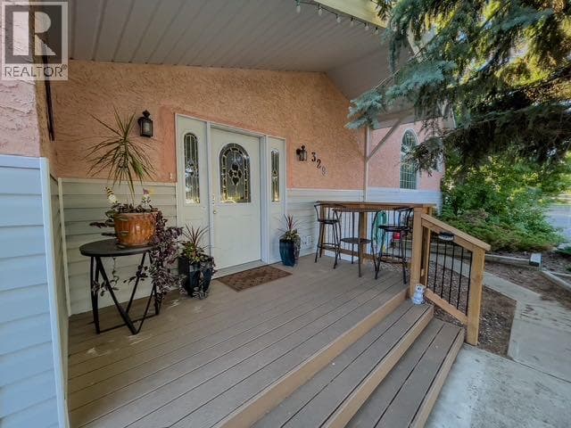 329 2 Avenue NE — photo 4