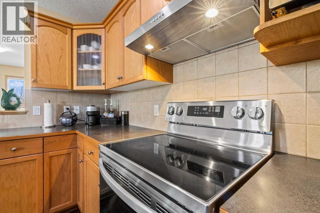 10 Taralea Bay NE photo 9