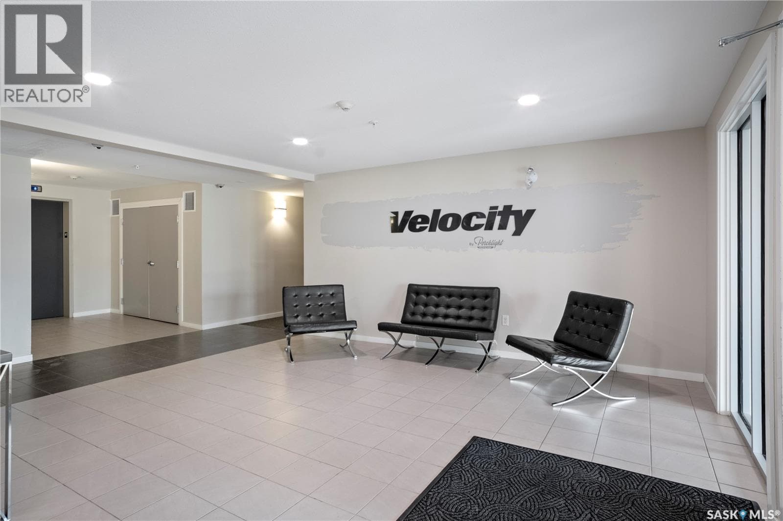 2110 5500 Mitchinson WAY — photo 3