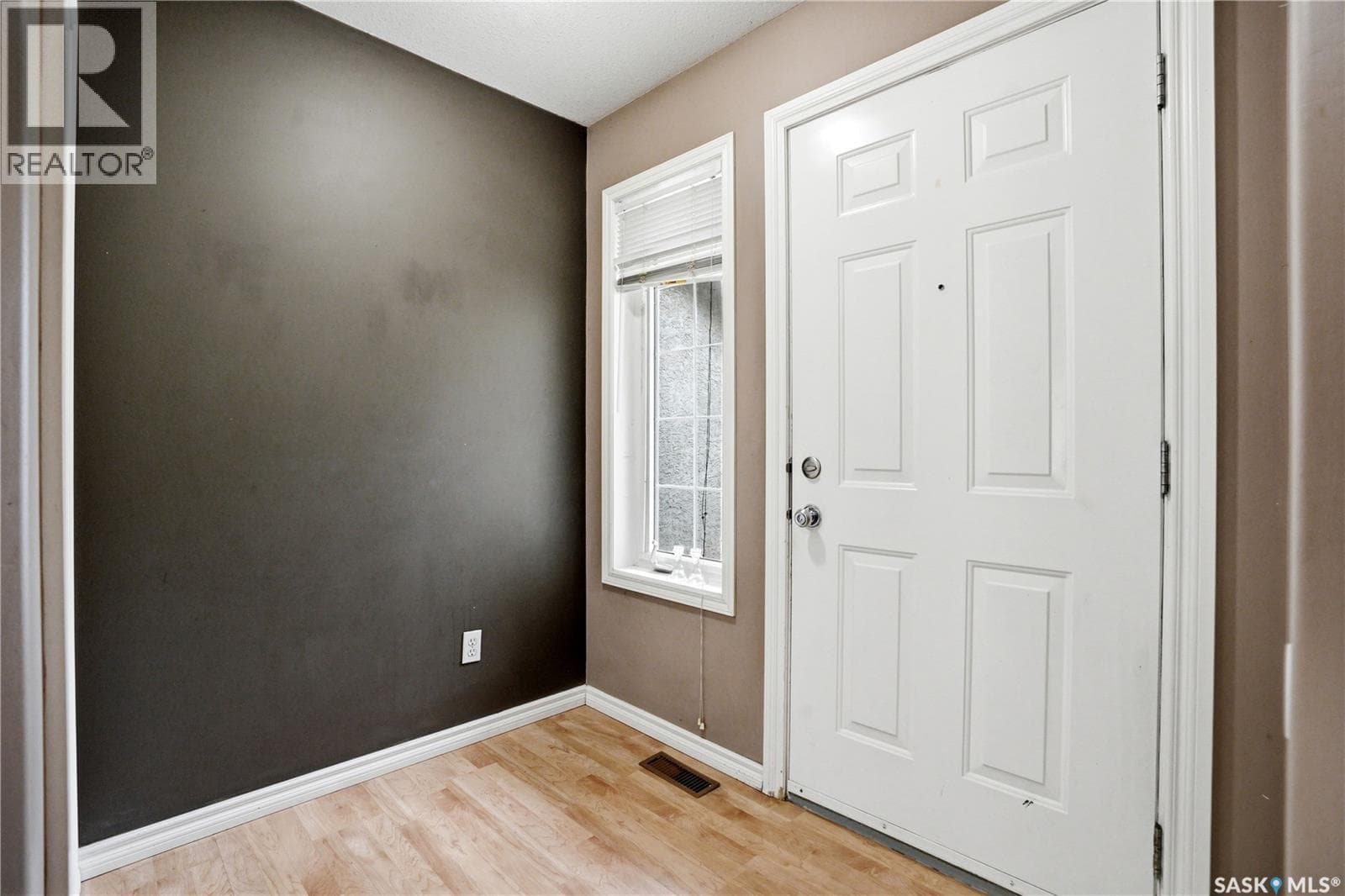 21 138 Banyan CRESCENT — photo 3