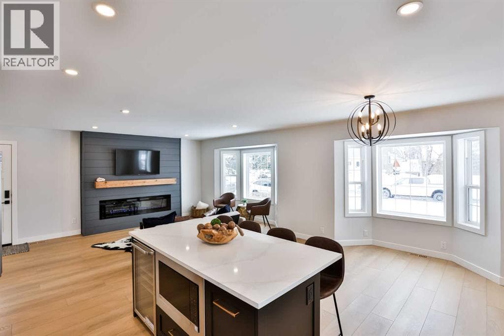 330 Wascana Crescent SE — photo 5