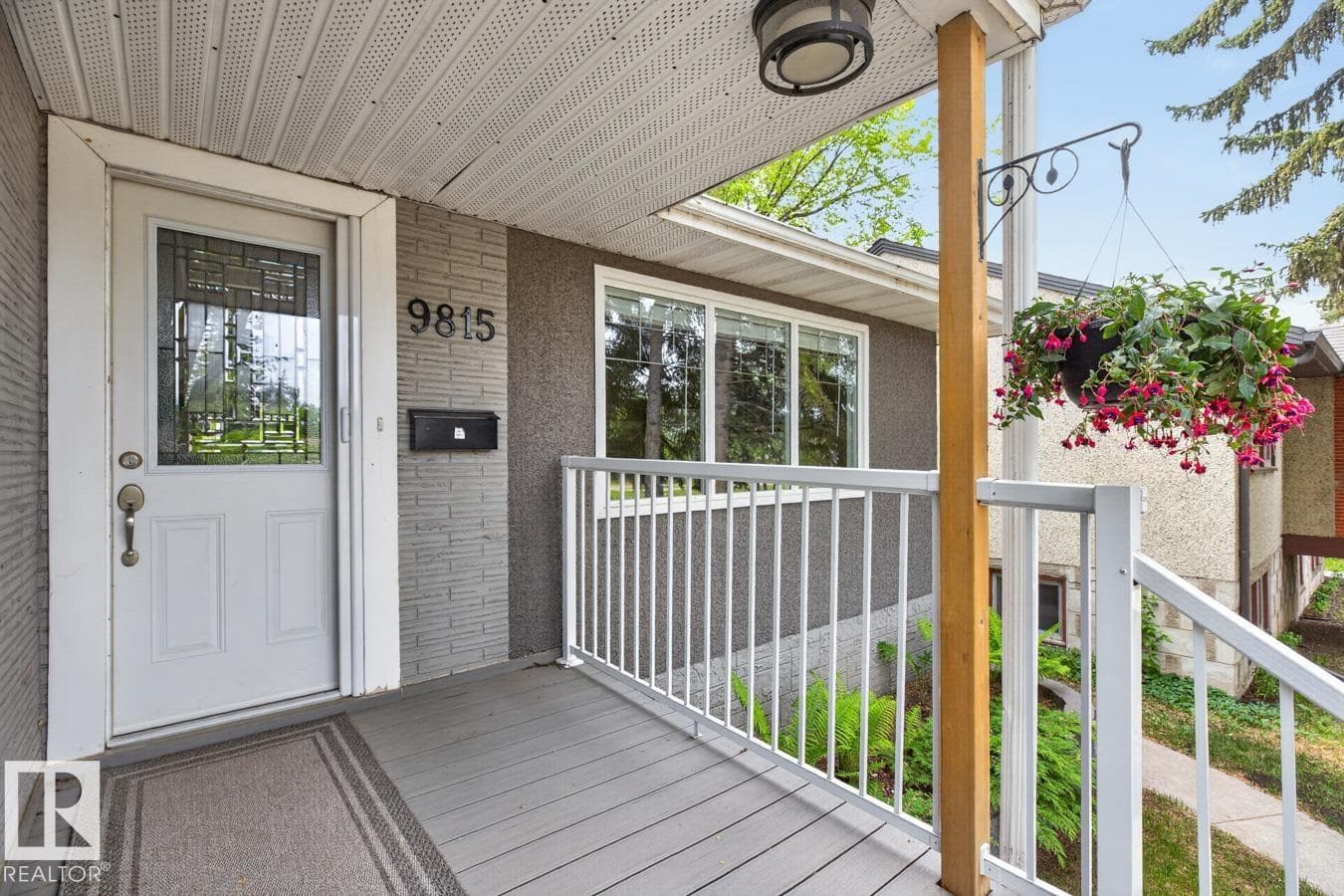 9815 68 AV NW — photo 3