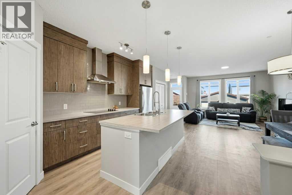 75 Howse Crescent NE — photo 5