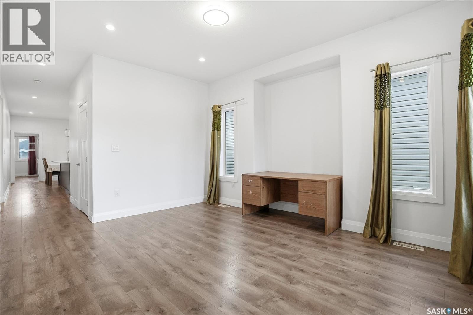 434 Mcarthur CRESCENT — photo 4