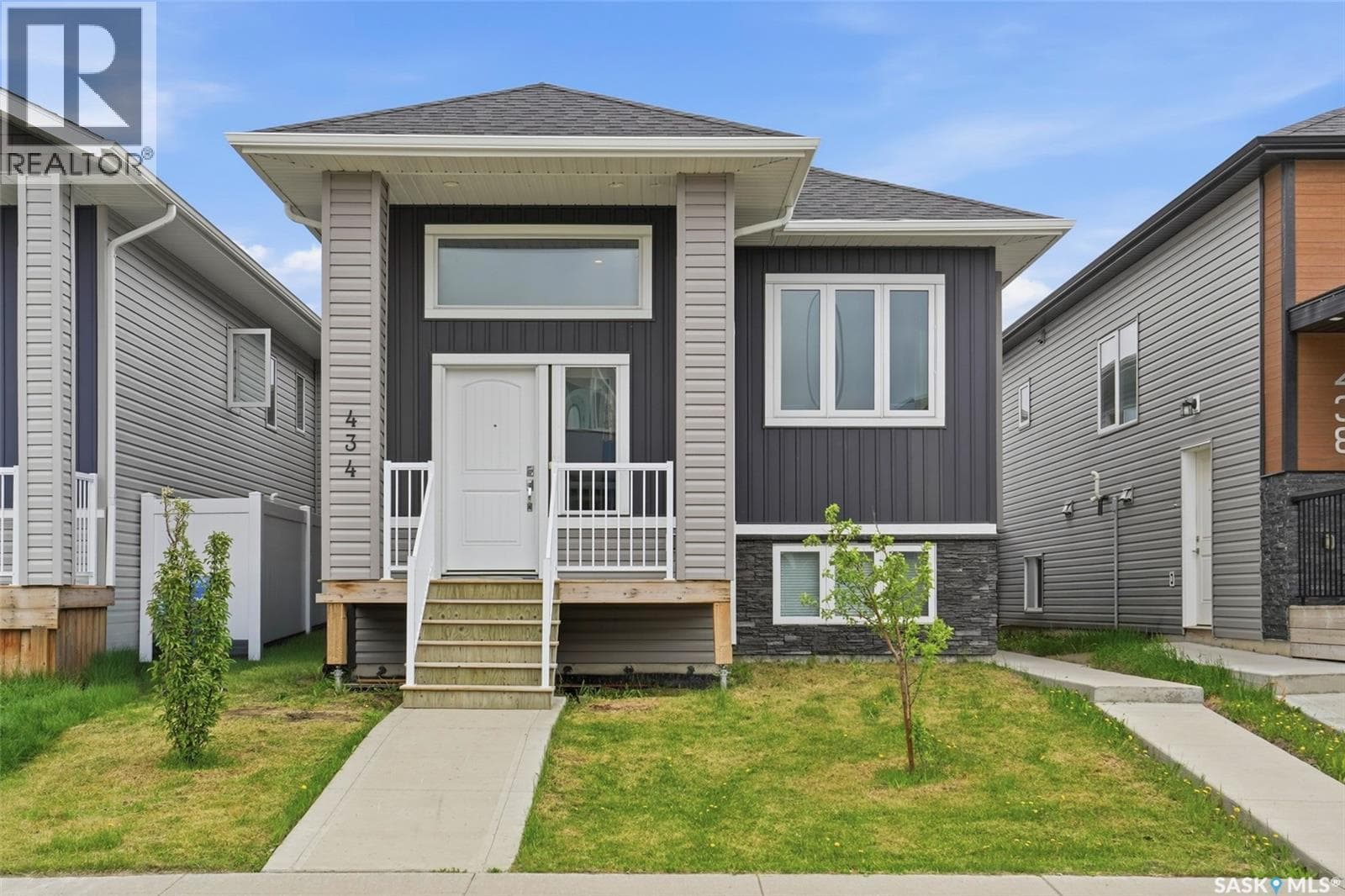 434 Mcarthur CRESCENT