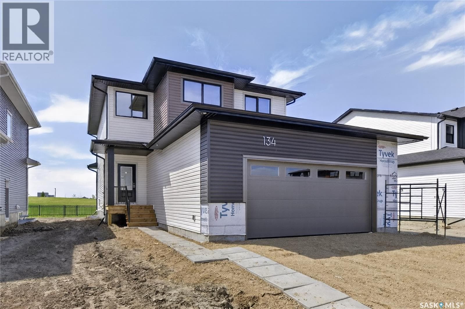 134 Emma CRESCENT
