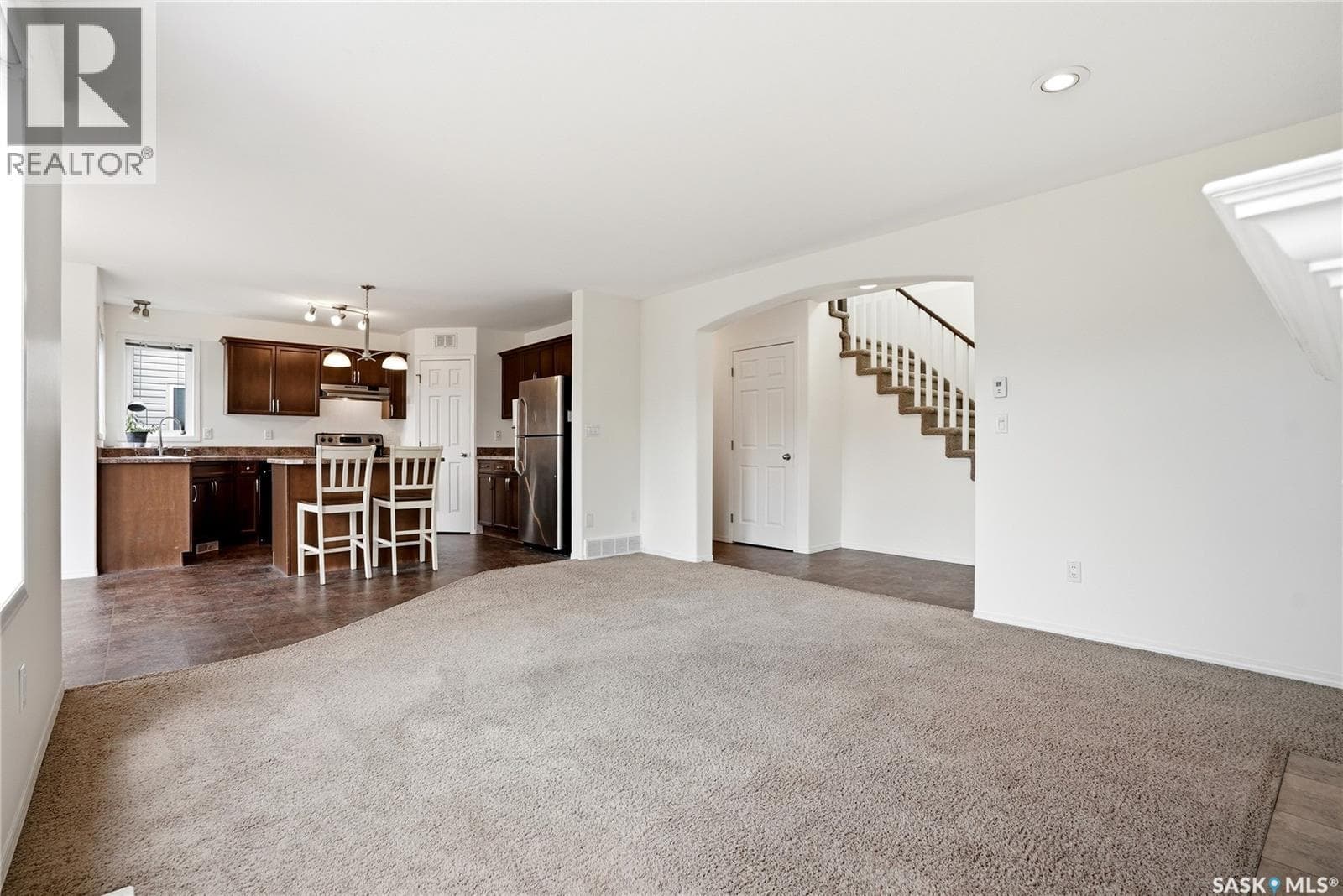 319 Allwood CRESCENT — photo 3