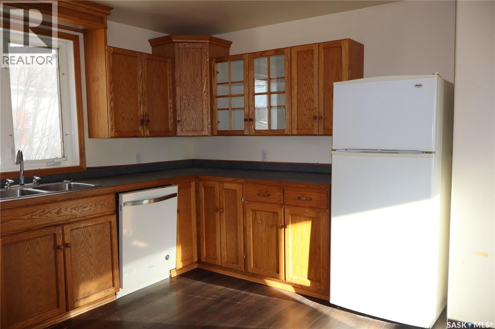 52 2nd AVENUE NE — photo 3