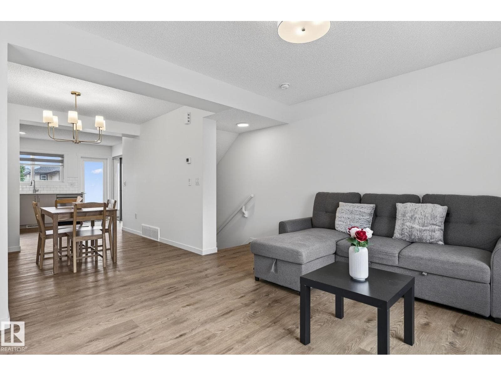 #44 1025 SECORD PM NW — photo 3