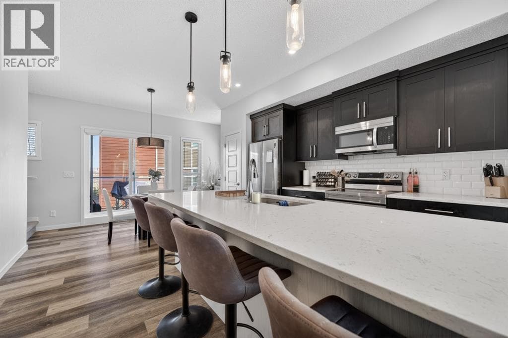 220 HARVEST GROVE Walk NE — photo 3