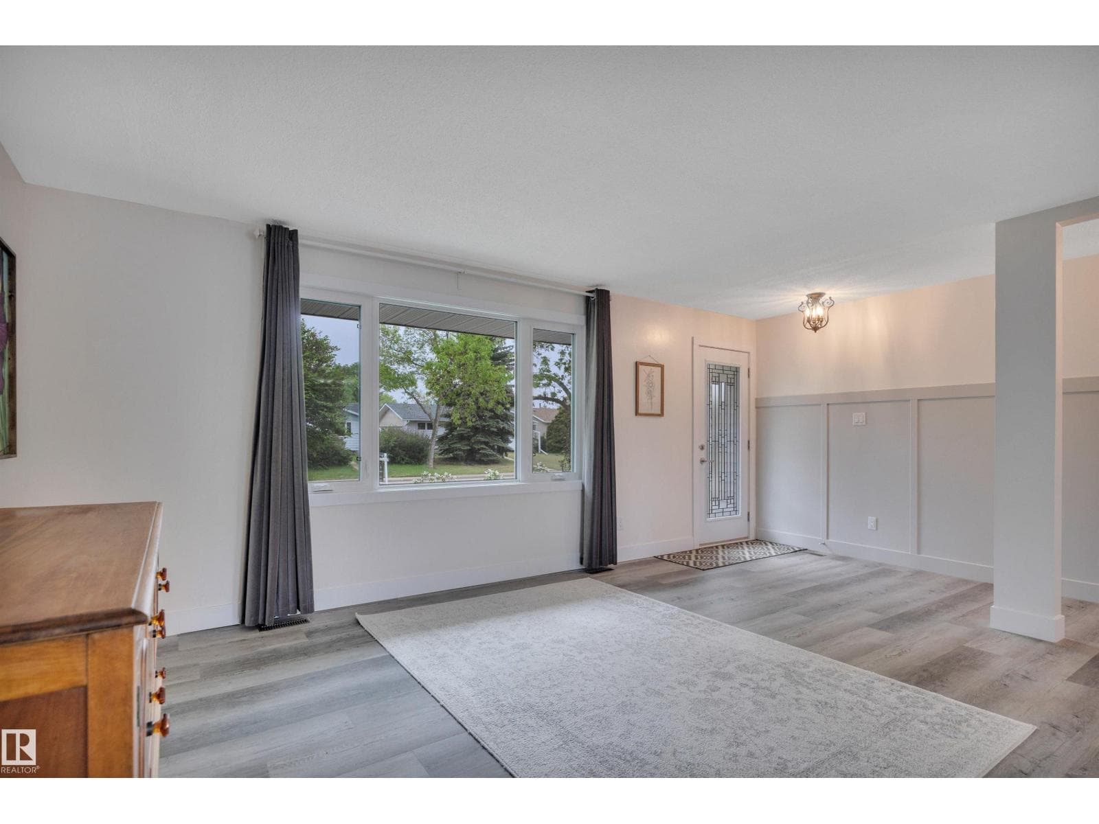 60 CORINTHIA DR — photo 3