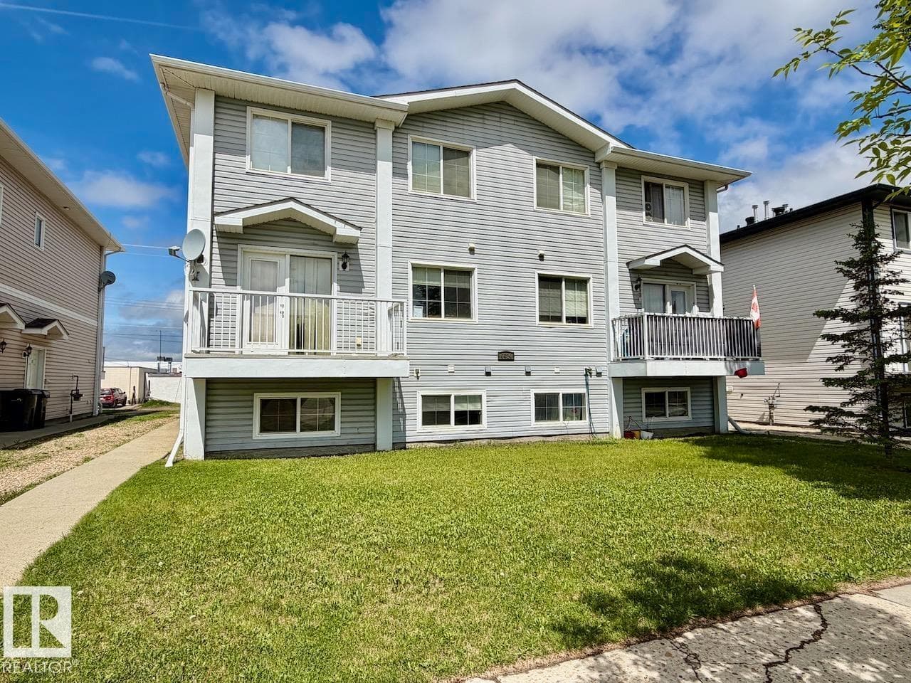 8 5024 50 AV — photo 2