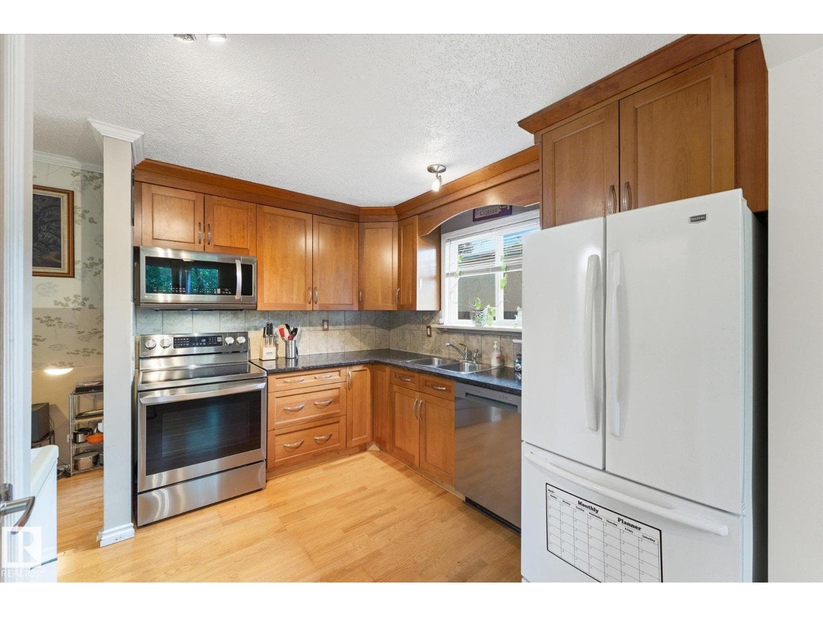 8 GOLDEN SPIKE RD — photo 4