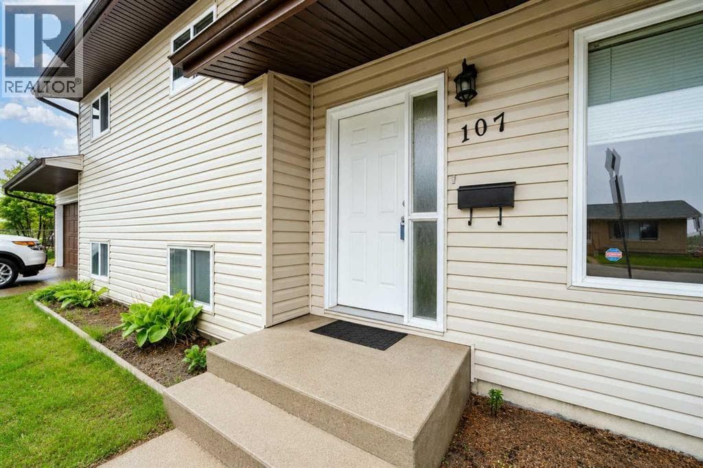 107 Sprague Way SE — photo 3