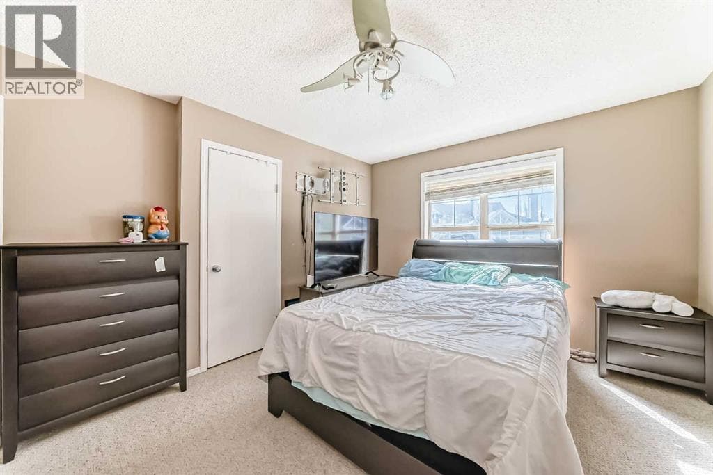 80 Elgin Gardens SE — photo 2