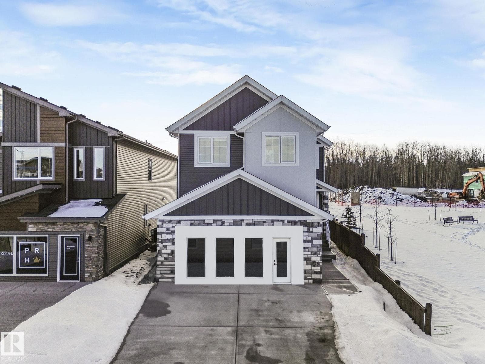 62 Fenwyck BLVD