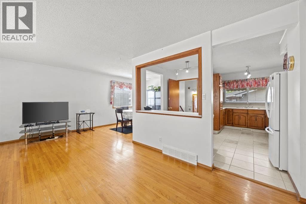 1307 Radisson Drive SE — photo 5