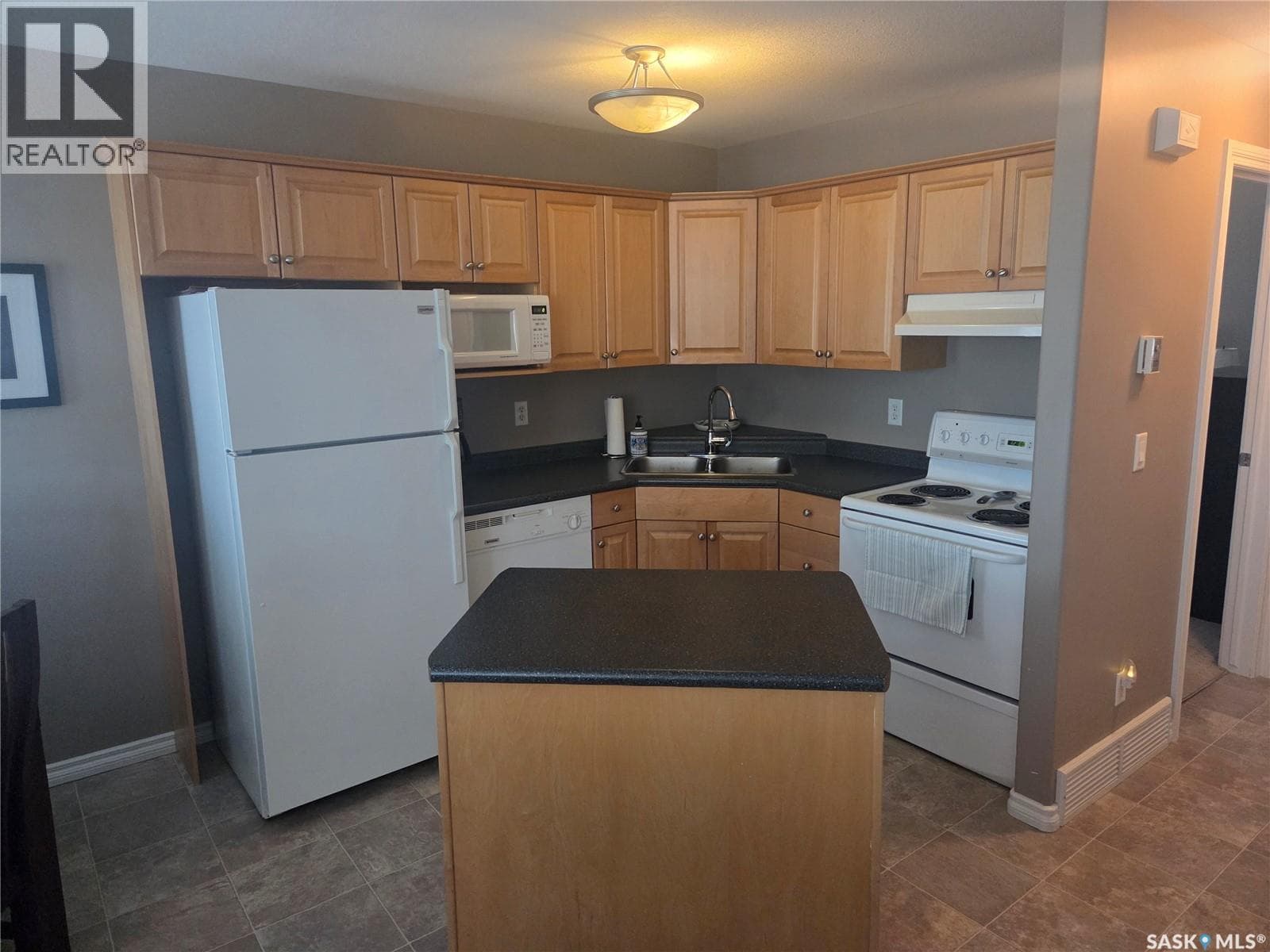 4144 Buckingham DRIVE E — photo 5