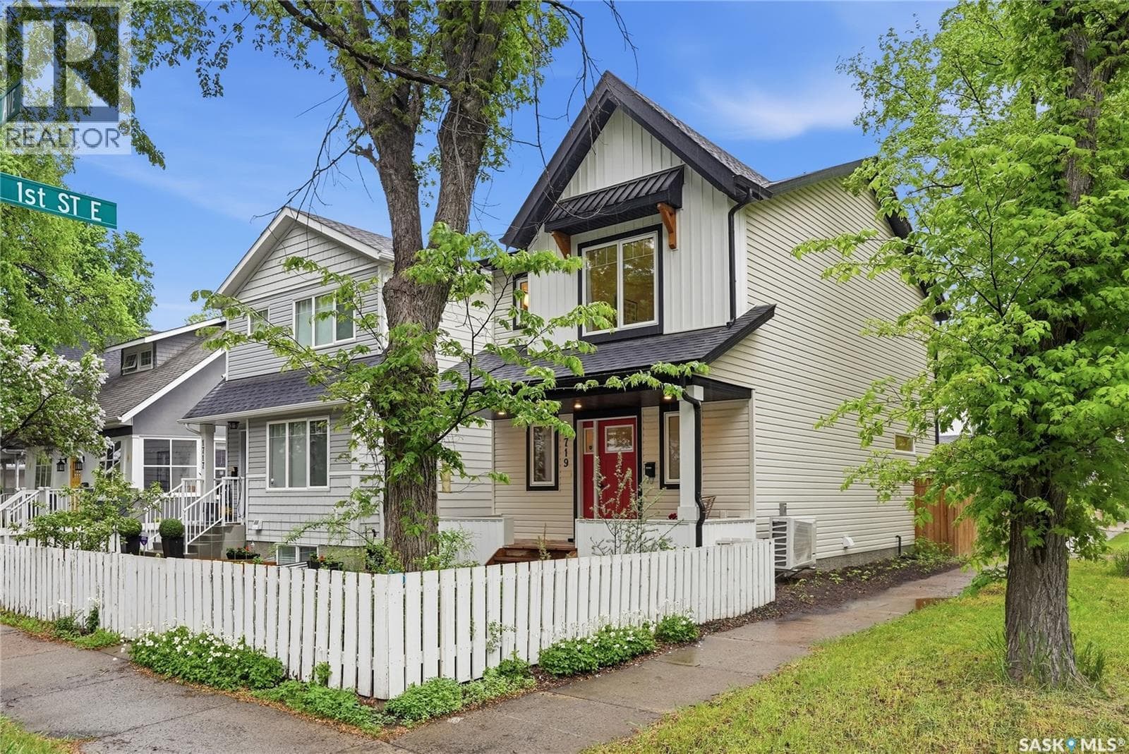 1719 Lorne AVENUE — photo 2