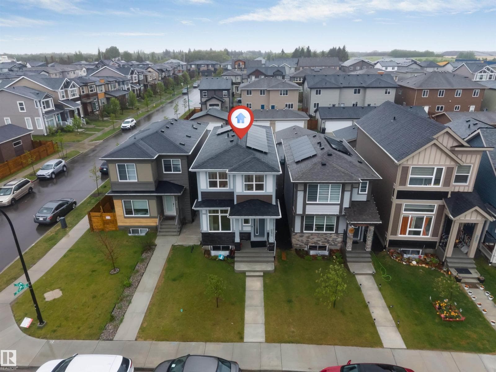3607 6 AV SW — photo 2