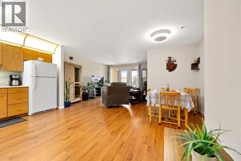 214, 1535 Southview Drive SE — photo 4