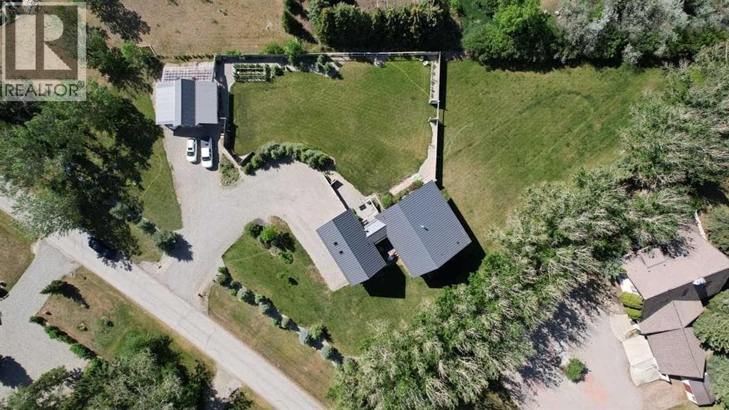 211 Moon River Drive — photo 3