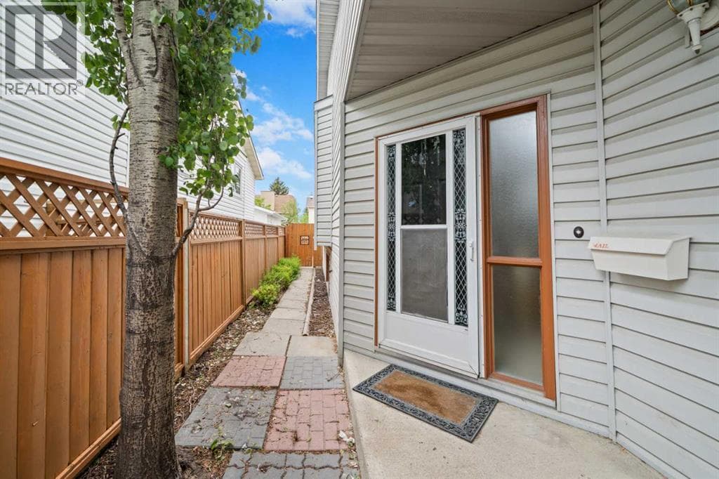 107 Tararidge Close NE — photo 3