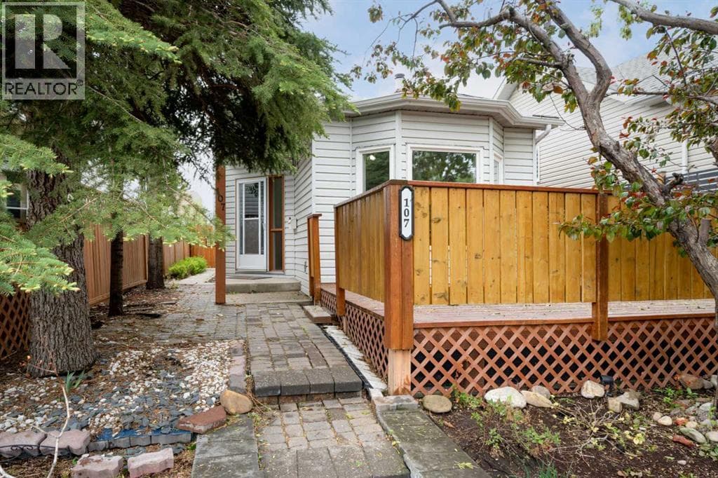3 bed 2 bath single family at 107 Tararidge Close NE — $489,900