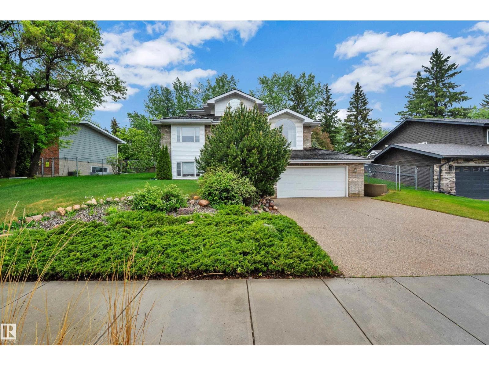 74 BEAUVISTA DR — photo 3